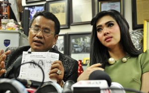 Siti Badriah Minta Maaf Soal Jargon 'Syantik', Jawaban Hotman Paris Bikin Syahrini Makin Dibully