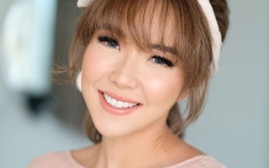 Biasa Tampil Cantik, Gisella Anastasia Malah Joget SambiI Mengorek Kuping