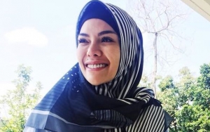 Beri Teguran ke Netter, Nikita Mirzani Malah Disebut Punya Niat Buka Hijab