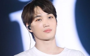 Sambil Tahan Air Mata, Kai Ucapkan Ini untuk Almarhum Ayah di Konser EXO