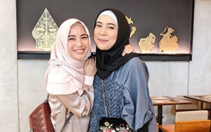 Fitri Tropica Bikin Chacha Frederica Lupakan Suami, Kok Bisa?