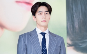 2 Tahun Menikah, Aktor Shin Sung Rok Akhirnya Ungkap Foto Istri dan Putrinya