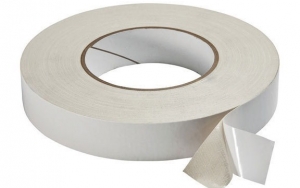 Akali dengan Selotip Double-sided 