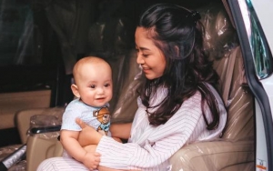 Masih Bayi, Putra Selebgram Rachel Vennya Sudah Pakai Baju Branded 
