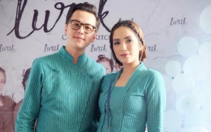 Ussy Sulistiawaty-Andhika Layani Pelanggan di Bisnis Baru, Reaksi Netter Tak Terduga
