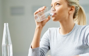 Minum Air Putih yang Banyak