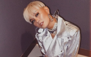 Ikutan Tren, Agnes Monica Tuai Pujian Saat Pamer Freckles Asli