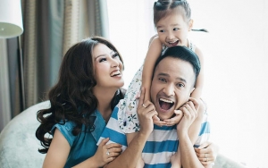 Dapat Video Penyemangat Kerja, Ekspresi 'Cemburu' Putri Ruben Onsu Curi Perhatian