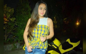 Tak Pakai Make Up Saat ke Pasar, Kecantikan Celine Evangelista Bikin Netter Terpesona