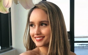 Pamer Perut Six Pack Saat Jalan-Jalan di New York, Cinta Laura Bikin Netter Iri