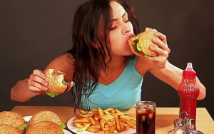 Makanan Menjadi Satu-Satunya yang Bisa Memuaskanmu