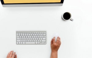 Atur Posisi Keyboard dan Mouse Komputer