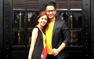 7 Tahun Nikah Diisukan Cerai, Delon Dicuekin Istri dan Saling Hapus Foto di Instagram?