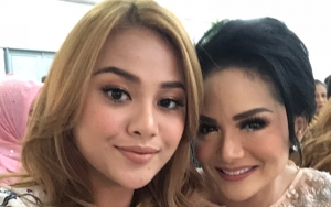 Jadi Caleg, Krisdayanti 'Diinterogasi' Habis-Habisan oleh Aurel dan Azriel