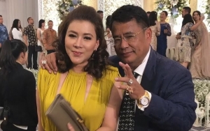Hotman Paris Rebus Berlian Seharga Lamborghini, Asisten Cantik Malu-Malu Digoda Jago Pijat
