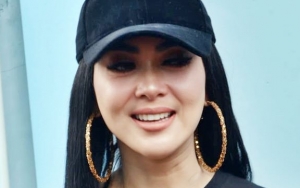 Sebelum Gelar Konser, Syahrini Cek Tenggorokan Hingga ke Jepang