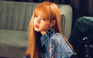 Disambut Heboh Saat Tiba di Jakarta, Lisa Black Pink Dijaga Ketat Bodyguard