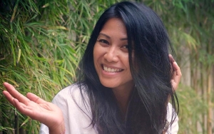 Pamer Foto Pakai Kaos 'Ogah Ganti Presiden', Anggun Tuai Pro-Kontra