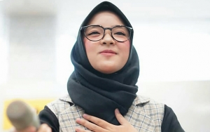 Selalu Tampil Kece, Kostum Manggung Nissa Sabyan Ternyata Murah-Murah
