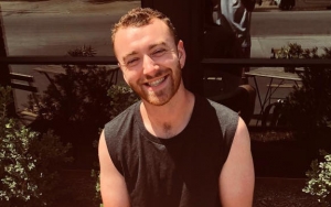 Rayakan 10 Juta Followers Instagram, Sam Smith Unggah Foto Seksi