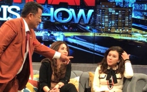 Biasa 'Mesra', Terungkap Perlakuan Asli Hotman Paris ke Asisten Pribadinya yang Cantik