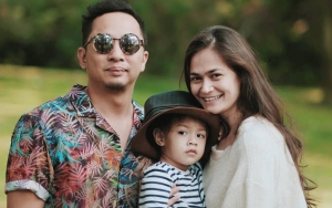 Ringgo Agus Rahman Pamer Foto Bersama, Posisi Sang Istri Jadi Kepala Keluarga Curi Perhatian