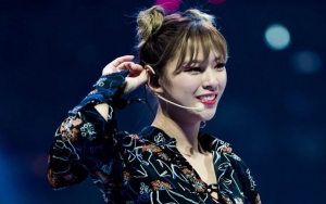 Jeongyeon Twice Kelihatan Capek di Bandara, Netter Simpati Tapi Juga Nyinyir