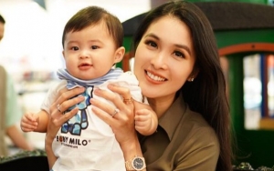 Bikin Gemas, Lucunya Bayi Ganteng Sandra Dewi Rayakan HUT RI ke-73