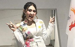 Akur di Backstage Asian Games, Raisa, Via Vallen dan Rossa Kompak Lakukan Ini