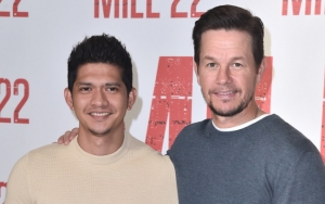 Bikin Iri, Mark Wahlberg Ingin ke Rumah Iko Uwais dan Rela Tidur di Sofa