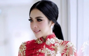 Tunjukkan Bodi Seksi Mirip Gitar Spanyol, Foto Syahrini Ini Dituding Editan