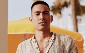 Gendong Bayi Menggemaskan Ini, Netter Sebut Robby Purba 'Hot Daddy'