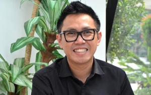 Rayakan Idul Adha Tanpa Sang Istri, Eko Patrio Juga Sumbang Hewan Kurban di Tanah Kelahiran