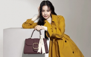 Jadi Model Iklan Handbag, Intip Gaya Cantik dan Keren Na Eun A Pink