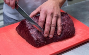 Daging Ikan Paus Bisa Mengandung Pestisida Berbahaya
