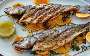 Jangan Makan Olahan Ikan Apapun di Restoran pada Hari Senin