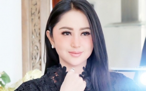 Heboh dan Blak-Blakan, Dewi Persik Ungkap Kebiasaan 3 Suami Saat di Ranjang 