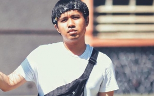 Ngefans Keduanya, Joshua Suherman Pilih Twice Dibanding Paramore