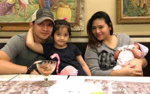 Iko Uwais Bisa Lipat Baju Sendiri dan Asyik Joget di Kanada, Netter: Suami Idaman