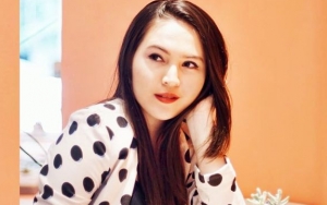 Saudara Kembarnya Menikah, Pipi Tembam Olivia Jensen Jadi Sorotan