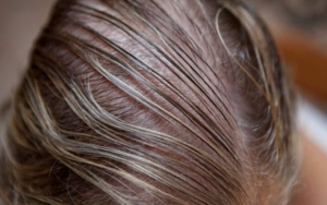 Madu Ampuh Memberikan Kekuatan untuk Akar Rambut 
