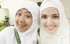 Penampilan Nia Ramadhani Dicibir Usai Pulang Haji, Asri Welas Mantap Berhijab
