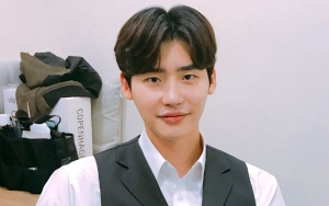 Lee Jong Suk Pamer Motor Baru, Netizen Heboh Ingin Diajak Kencan