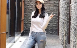 Aura Kasih Pamer Body Goals, Uus Merasa 'Bahaya'