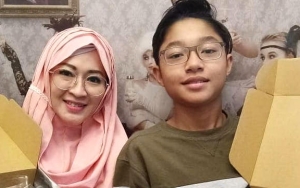 Masih Anak-Anak, Okie Agustina Maafkan Haters yang Komentar Jahat di Instagram Putranya