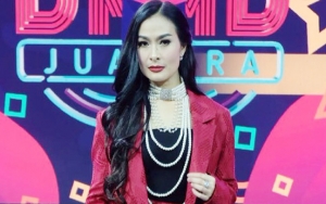Ucapkan Selamat Tahun Baru Islam, Bagian Dada Iis Dahlia Jadi Sorotan Hingga Tuai Cibiran
