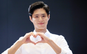 Rambut Klimis di Event Iklan Mesin Cuci, Park Bo Gum Tetap Dipuji Ganteng Banget 