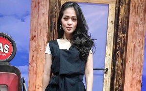 Pamer Foto Selfie No Filter, Kecantikan Gracia Indri Dipuji Makin Bersinar