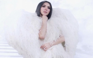 Optimis Nikah Tahun Ini, Syahrini Dambakan Pria Rupawan Asal Bisa 'Ditenteng' ke Mall