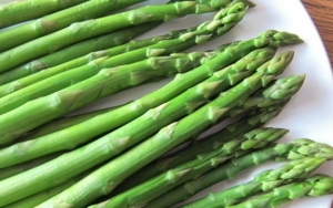 Asparagus Buat Air Kencingmu Berbau Tak Sedap